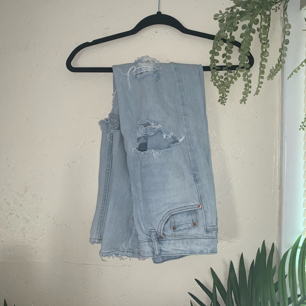 Ripped Boyfriend Jeans